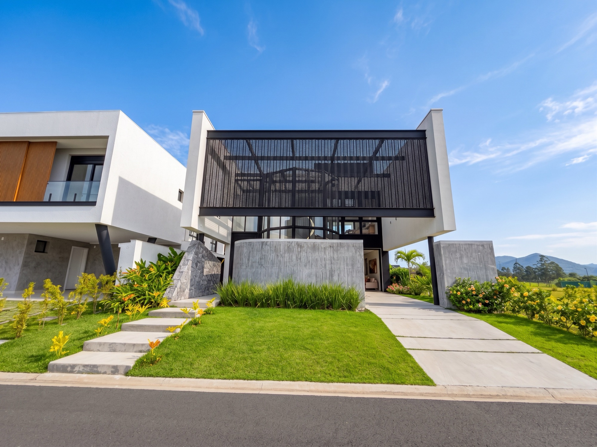 Casa Reverse House