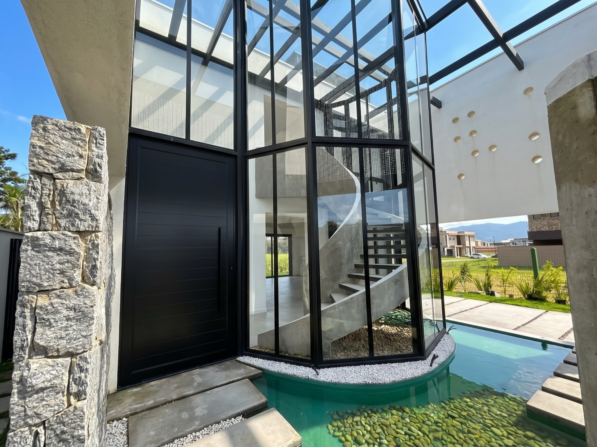 Casa Reverse House — foto 2